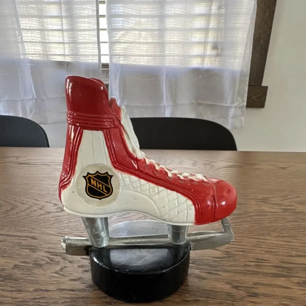 NHL Detroit Red Wings Hockey Skate Bottle Cap Opener Collectible